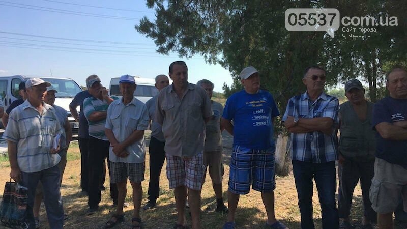 Скадовские рыбалки смогут законно выходить в воды Черного м..., фото-1 Скадовские рыбалки смогут законно выходить в воды Черного моря на резиновых лодках, фото-1